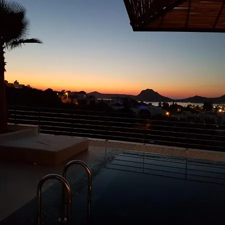 Near Yalikavak Palmamarina * Bodrum